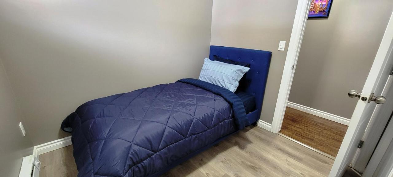 Blue Wave 2 Bedroom Suite 새스커툰 외부 사진