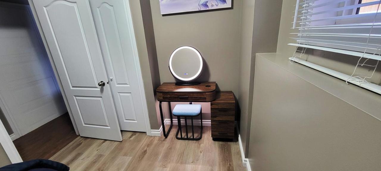 Blue Wave 2 Bedroom Suite 새스커툰 외부 사진