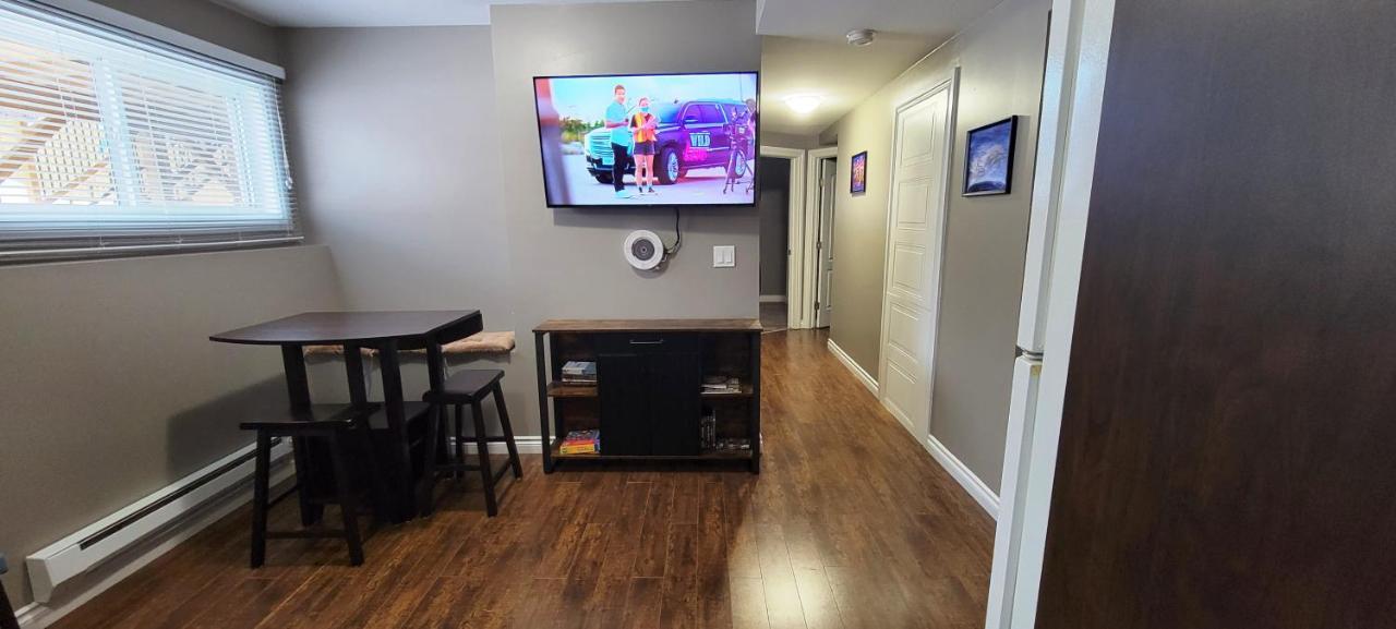 Blue Wave 2 Bedroom Suite 새스커툰 외부 사진